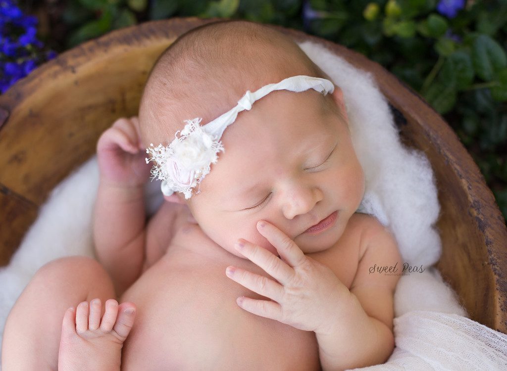 Outdoor Newborn Photos