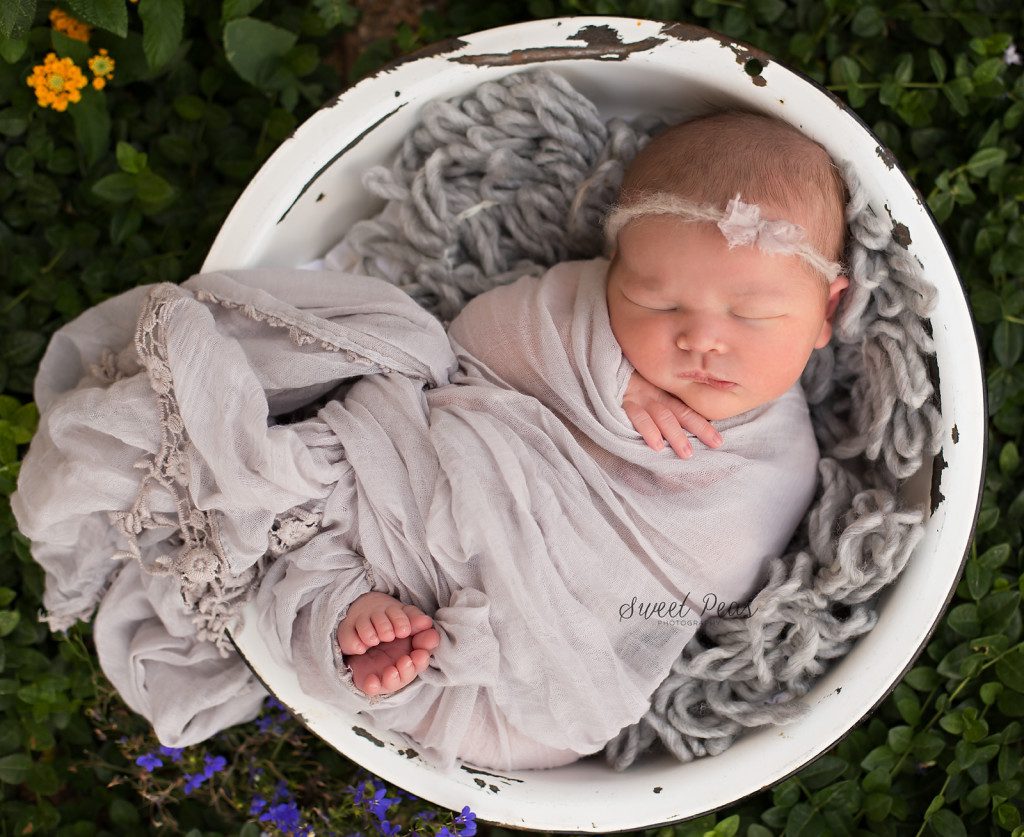 Outdoor Newborn Photography