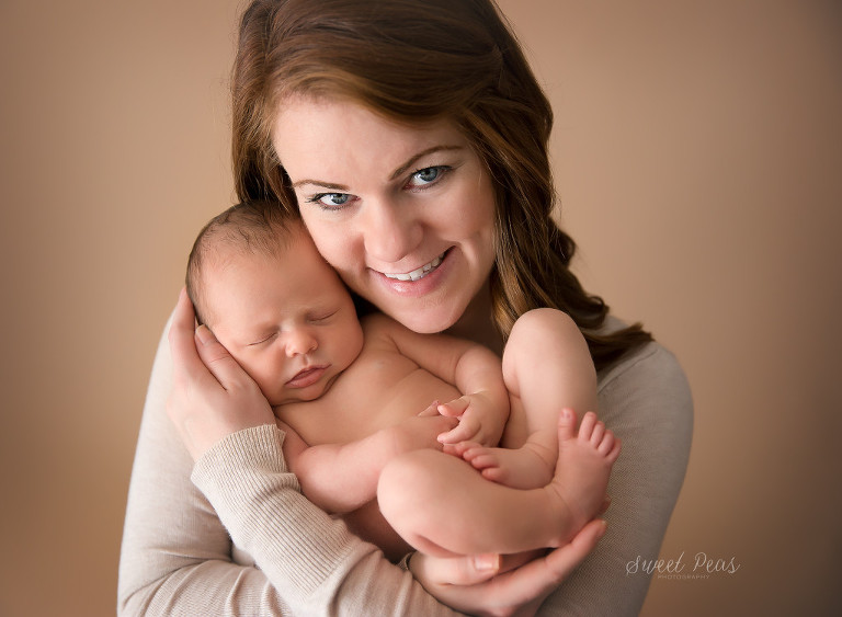 Kingman Newborn Photographer baby girl and mom