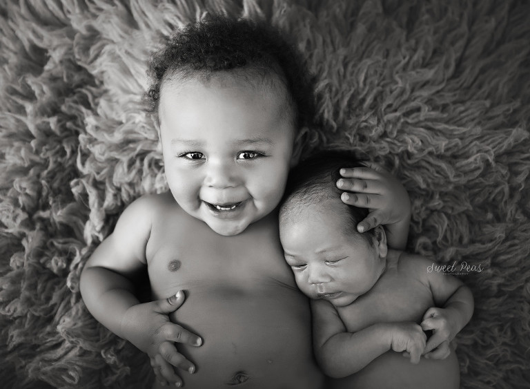 Kingman Newborn Photographer Baby Easton sibling poses