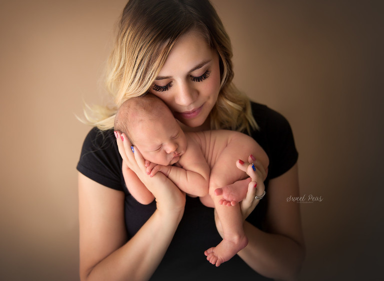 Kingman, AZ Newborn Photographer Baby Bradley mom and newborn baby boy pose
