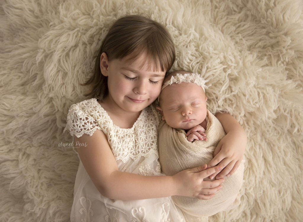 Prescott Arizona Newborn Photographer sisters pictures