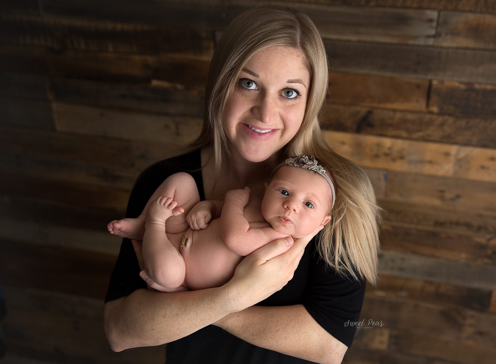 Kingman Baby Photographer sweet peas photography