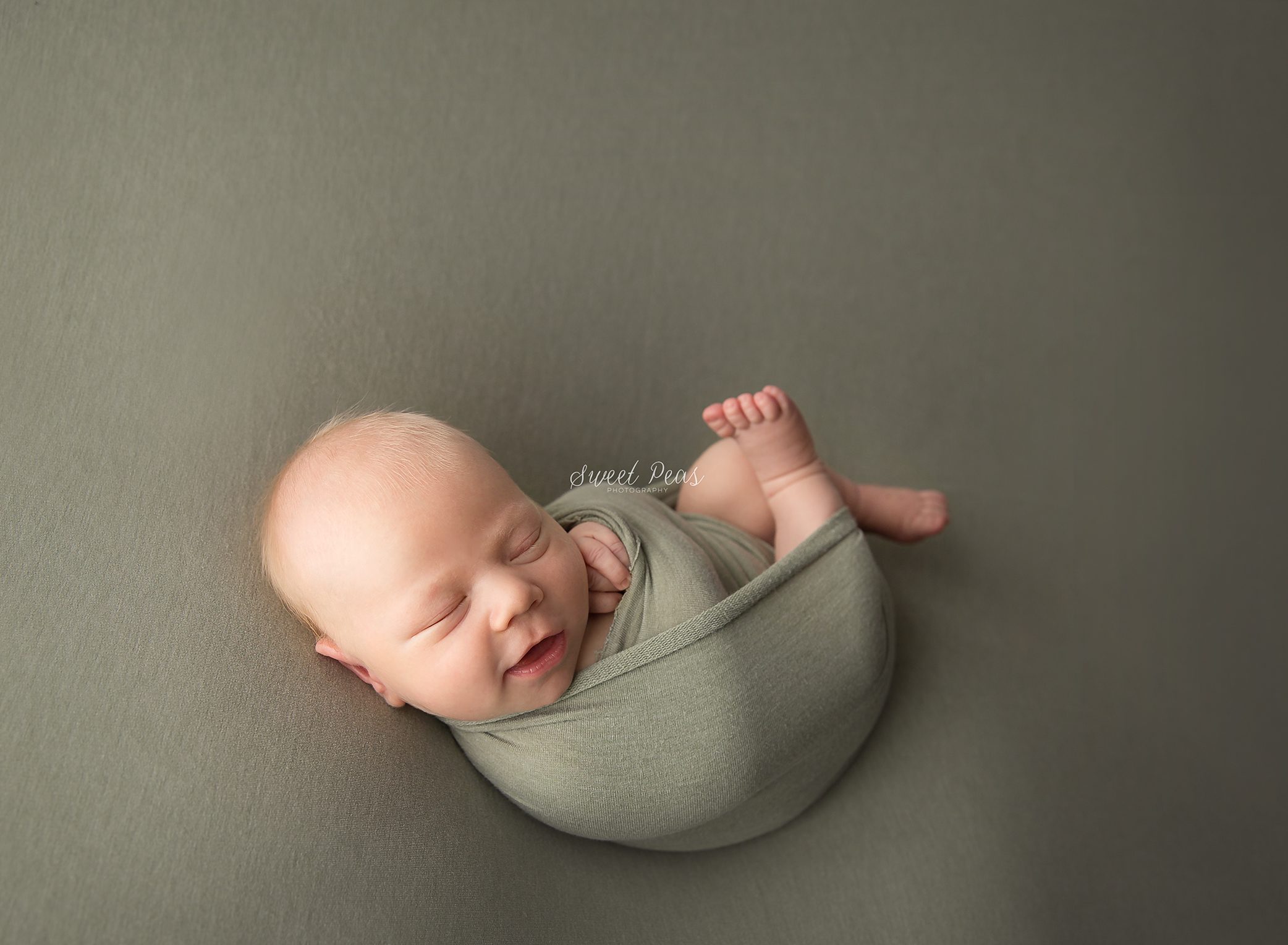 Lake Havasu Newborn Photographer sweet peas