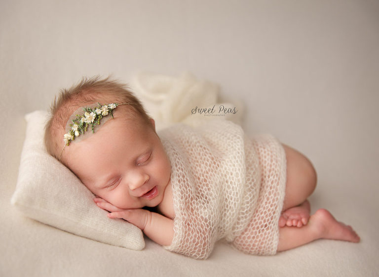 Kingman Newborn Photographer sweet peas photography